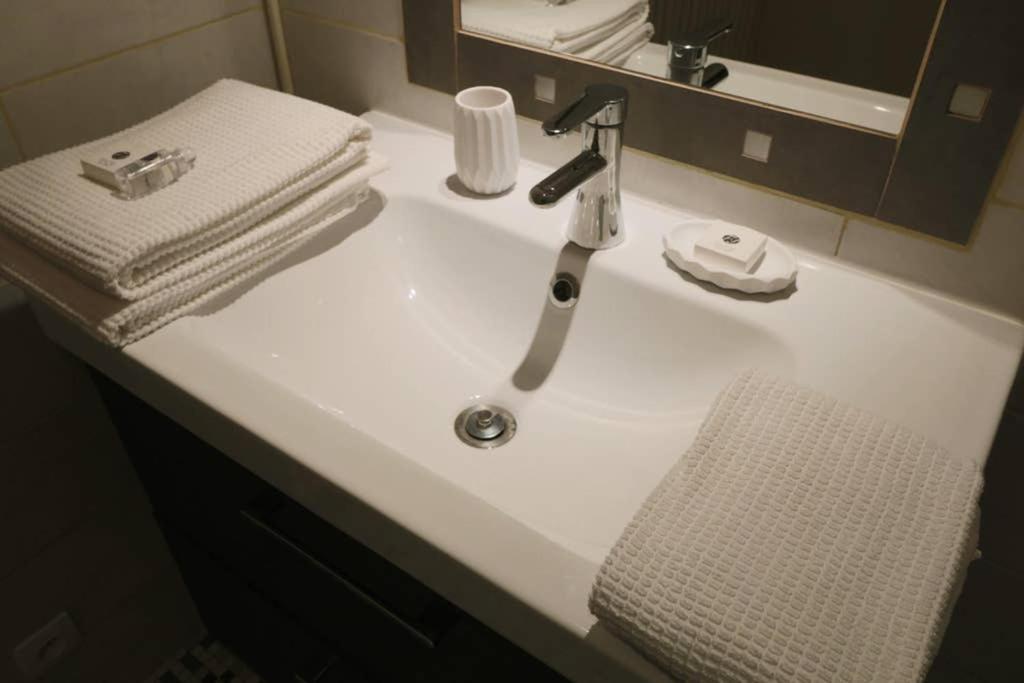 Spacieux Studio, Hotel Particulier En Hypercentre Tours Luaran gambar